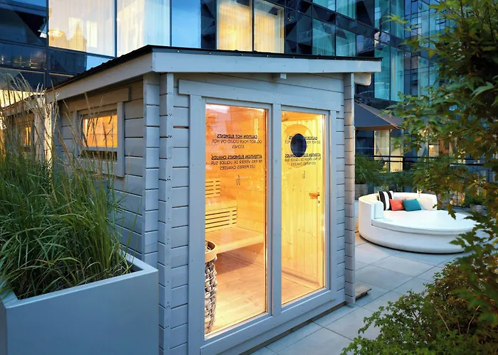 Humaniti Hotel Montreal, Autograph Collection